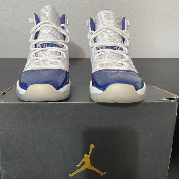 Air Jordan 11 Retro BG. White and University Blue. Size 6Y (Womens Size 8). - Picture 6 of 11